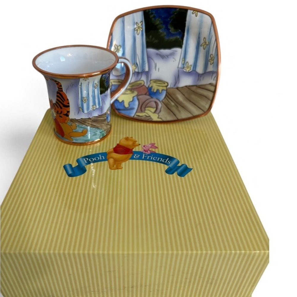 Enamel Collection Winnie The Pooh‎ Friends Cup Saucer A4491 Disney
